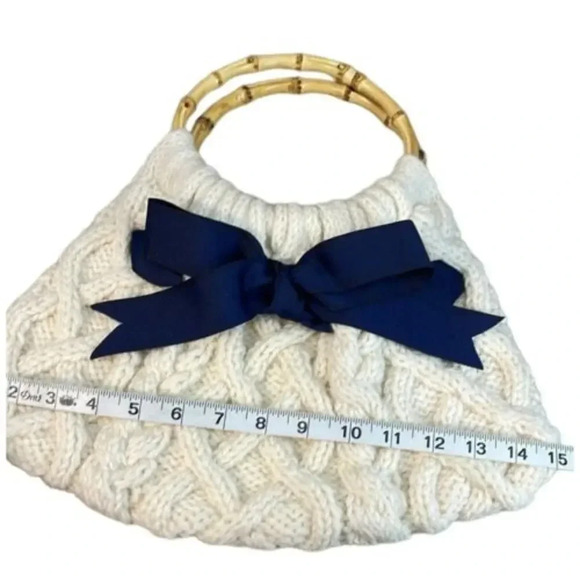 Chunky Hand Knit Cream with Navy Bow Coquette Girl Style Top Handle Handbag - Picture 5 of 11